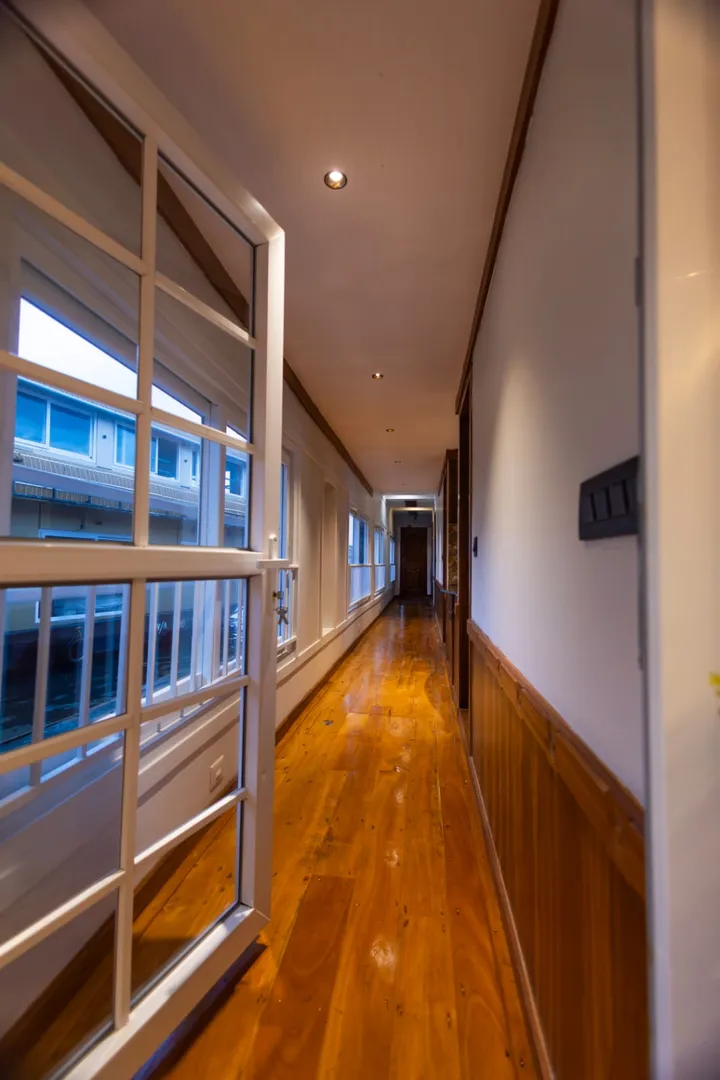 Oasis Premium 4