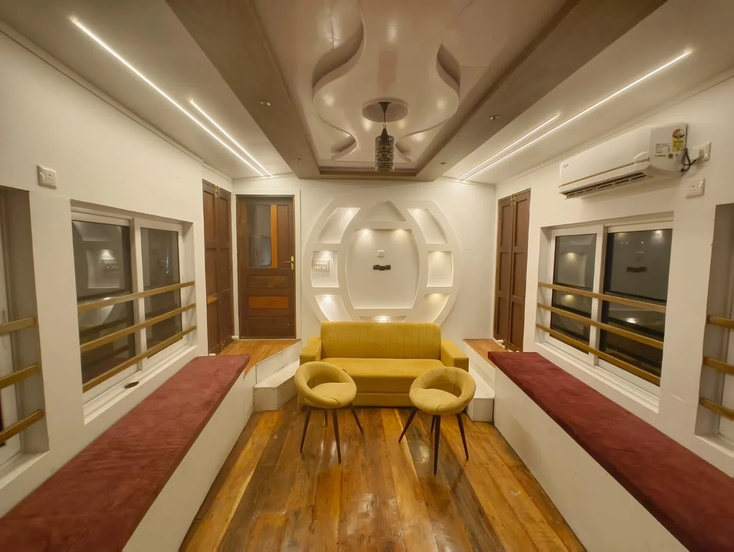 Ananthu Deluxe
