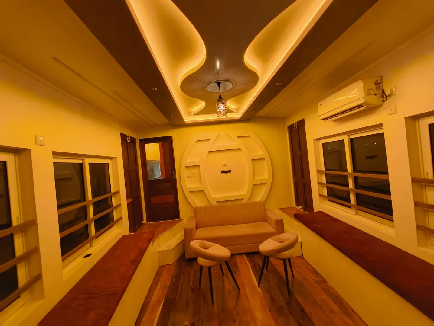 Ananthu Deluxe