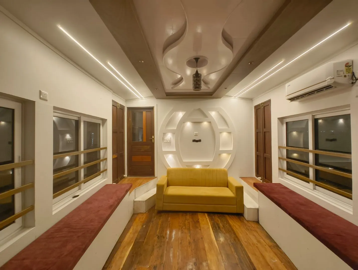 Ananthu Deluxe