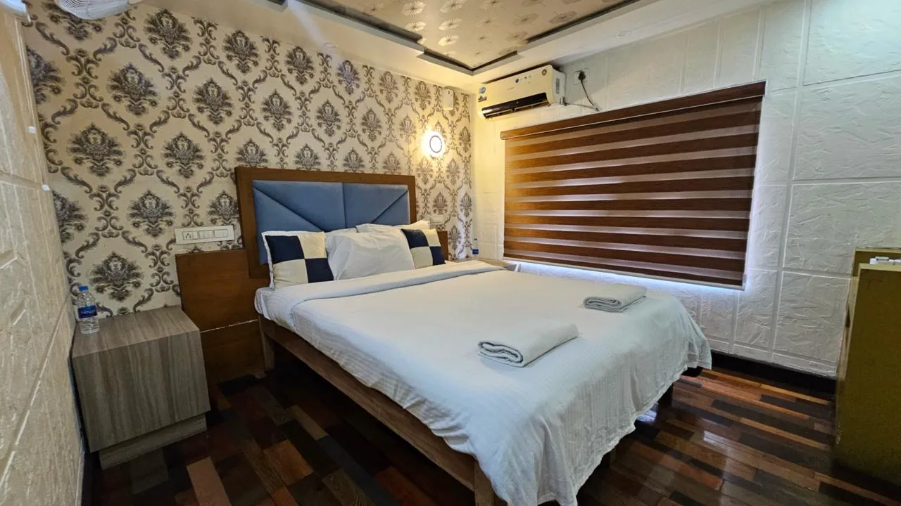 Elegance Premium