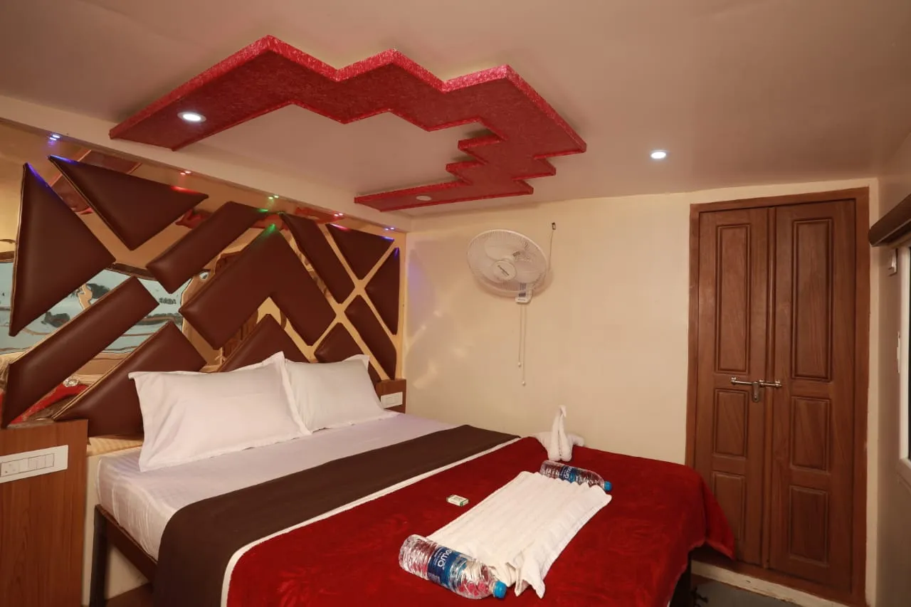 Fair Land Deluxe
