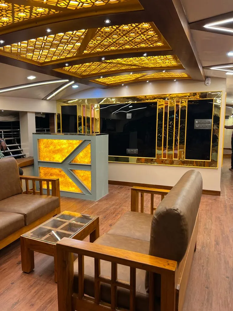 Gold Deluxe