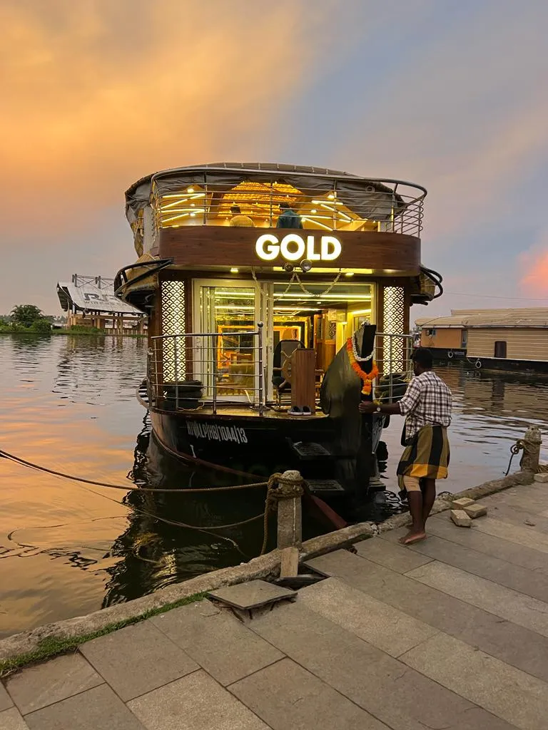 Gold Deluxe