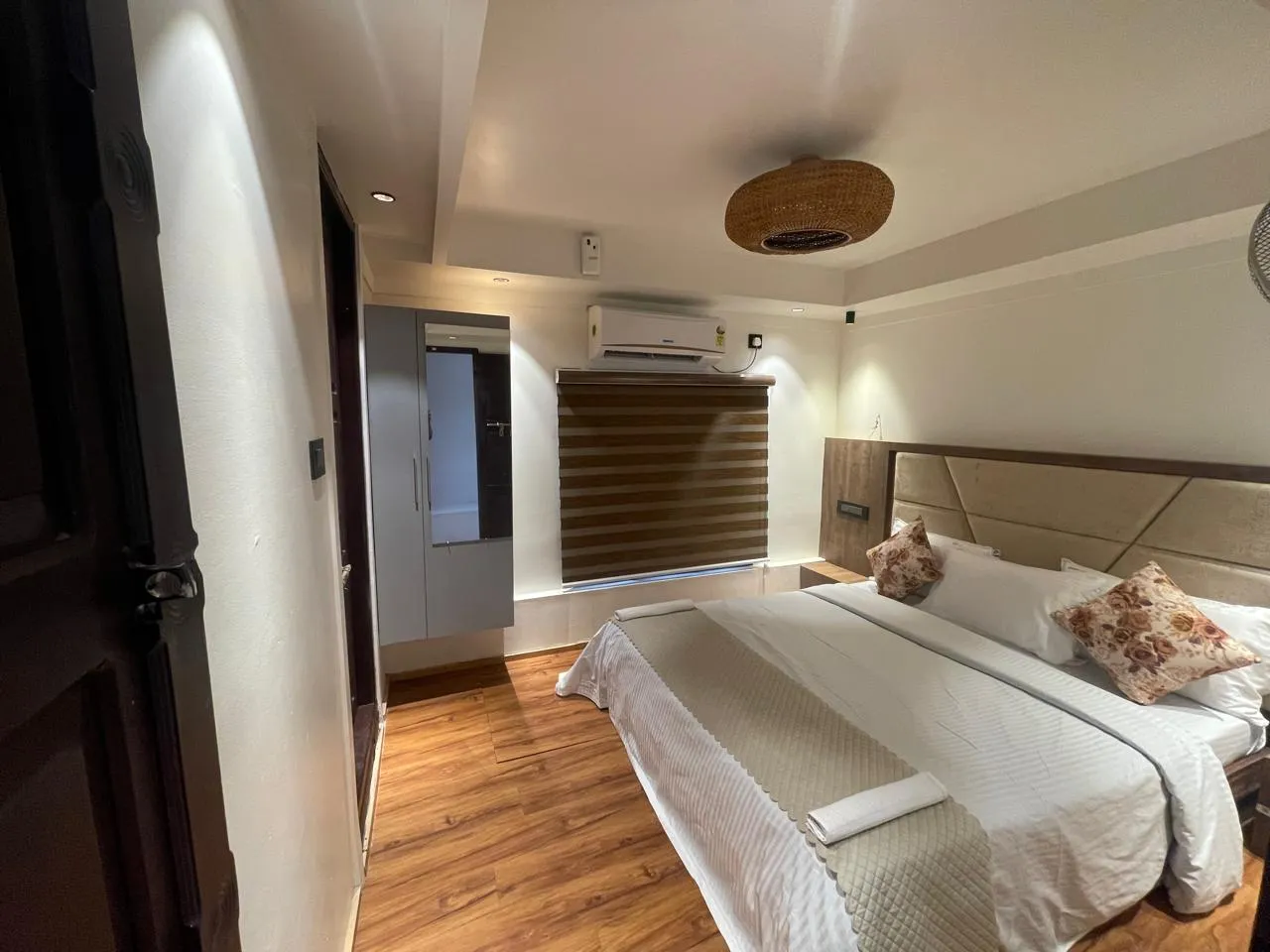 Elegance 2 Premium