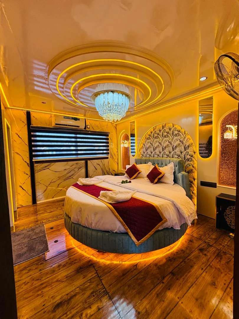 Karuthamma 5 Luxury