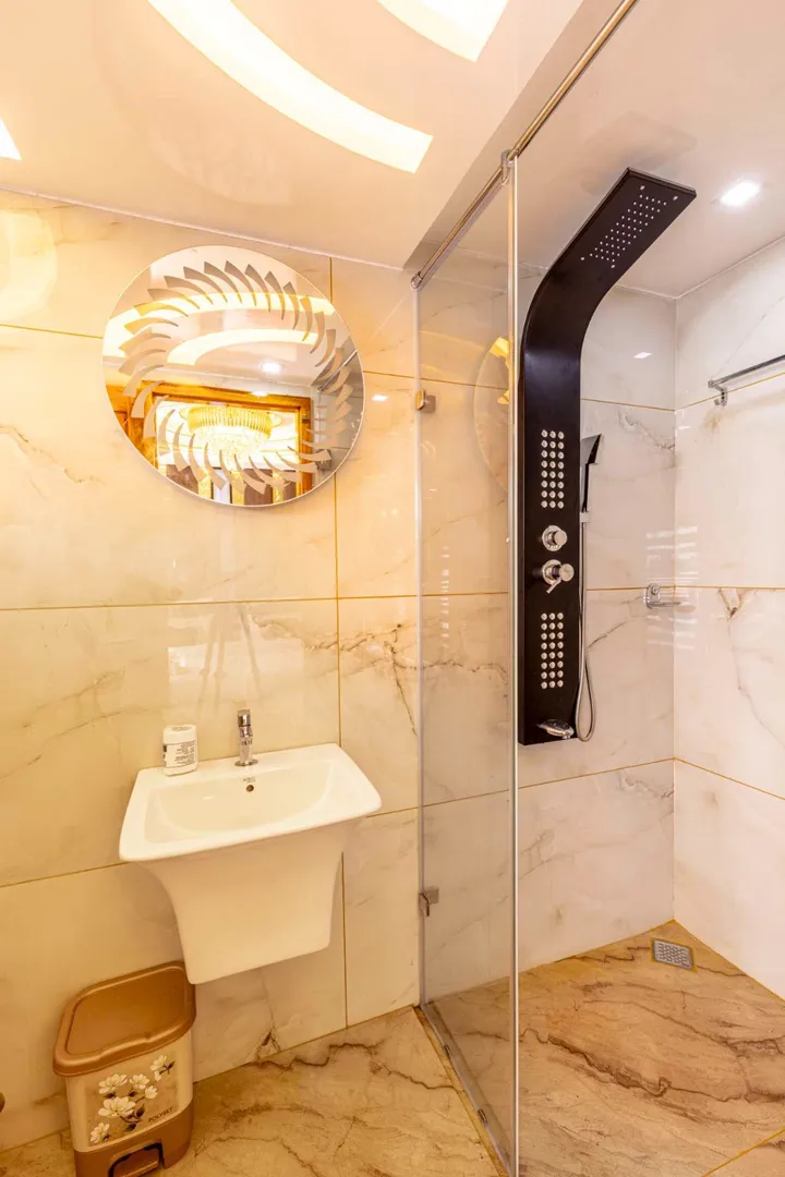 Karuthamma 2 Bed Luxury