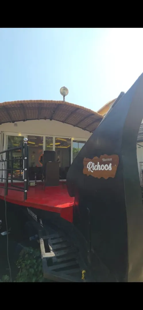 Richoos Deluxe