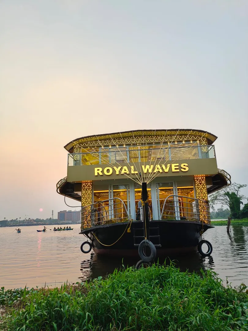Royal Waves 10 Premium